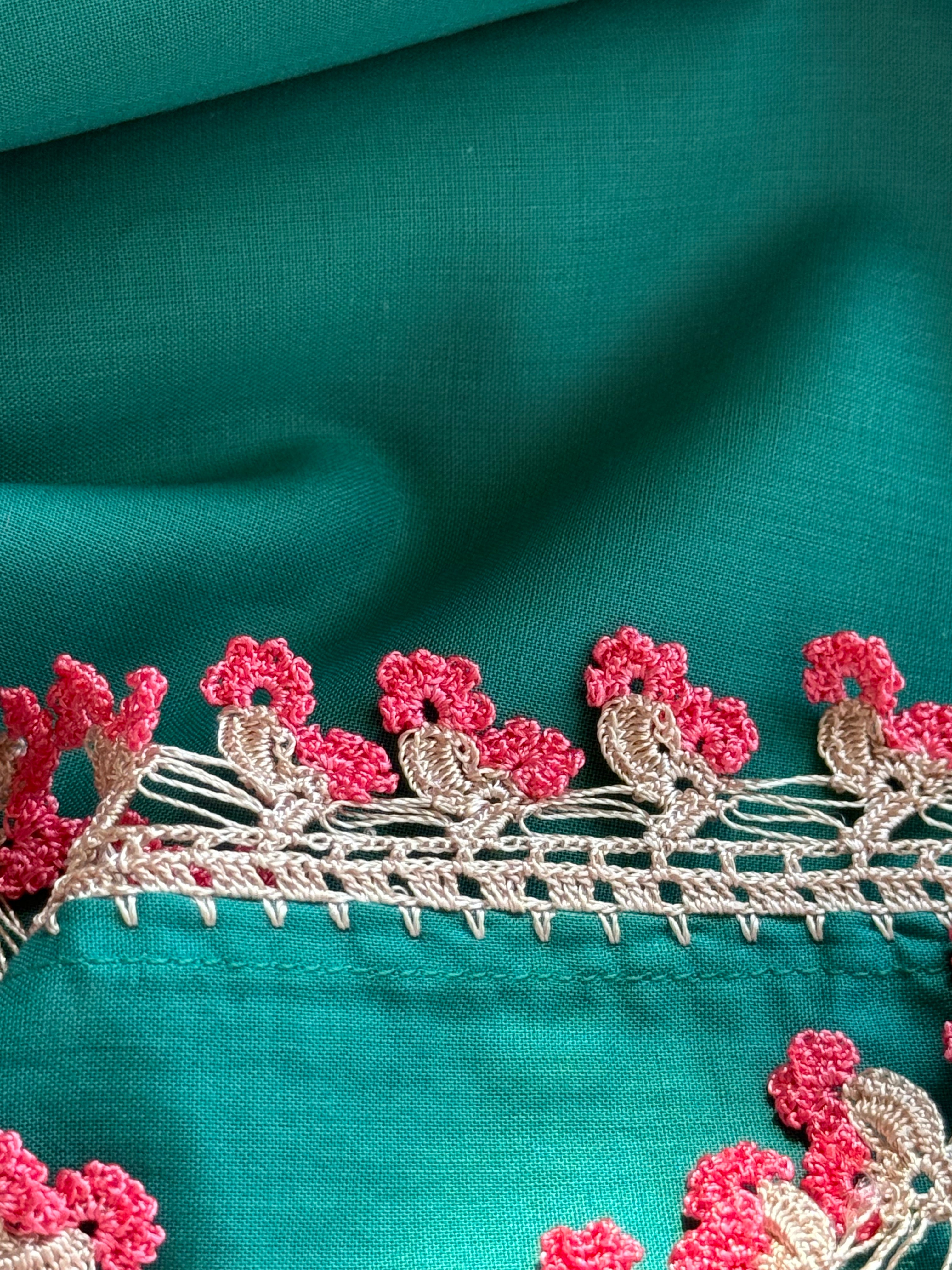 Praying Sheila - Emerald Fuchsia