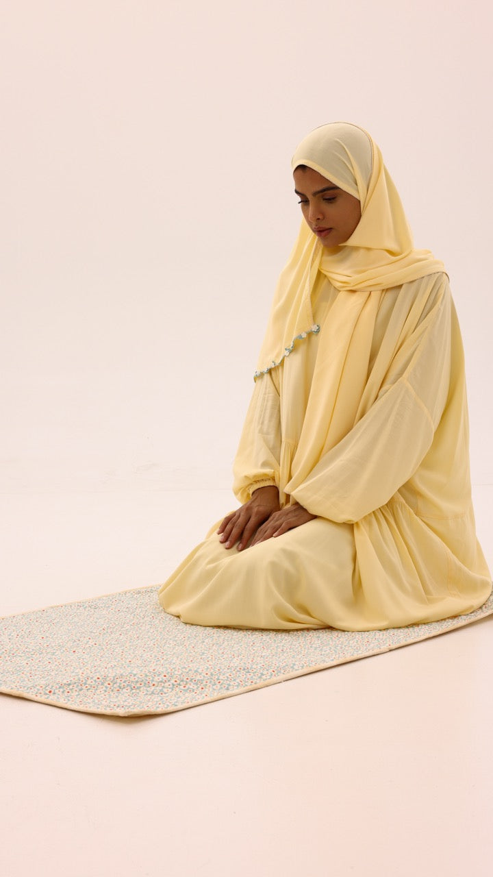 Praying Set - Butter Yellows