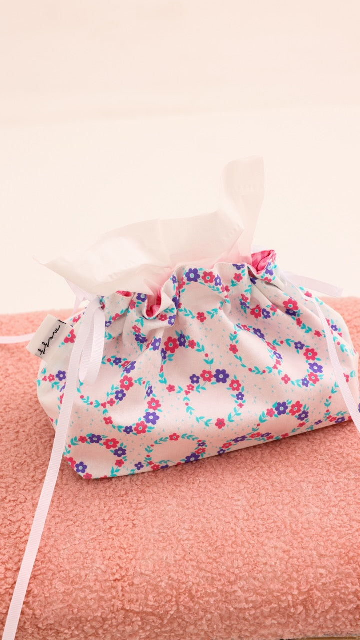 Tissue Cover - Loopy Flowers