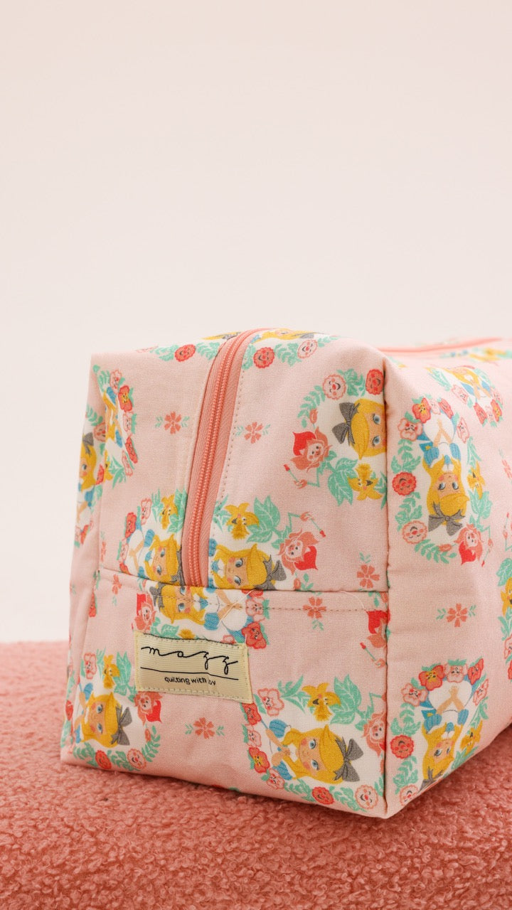 Airwrap Pouch - Pink Alice In The Wonderland