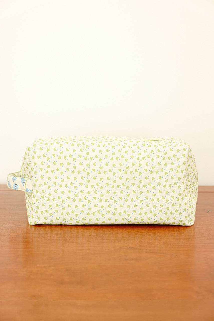 Quilted Airwrap Pouch - Green Petals