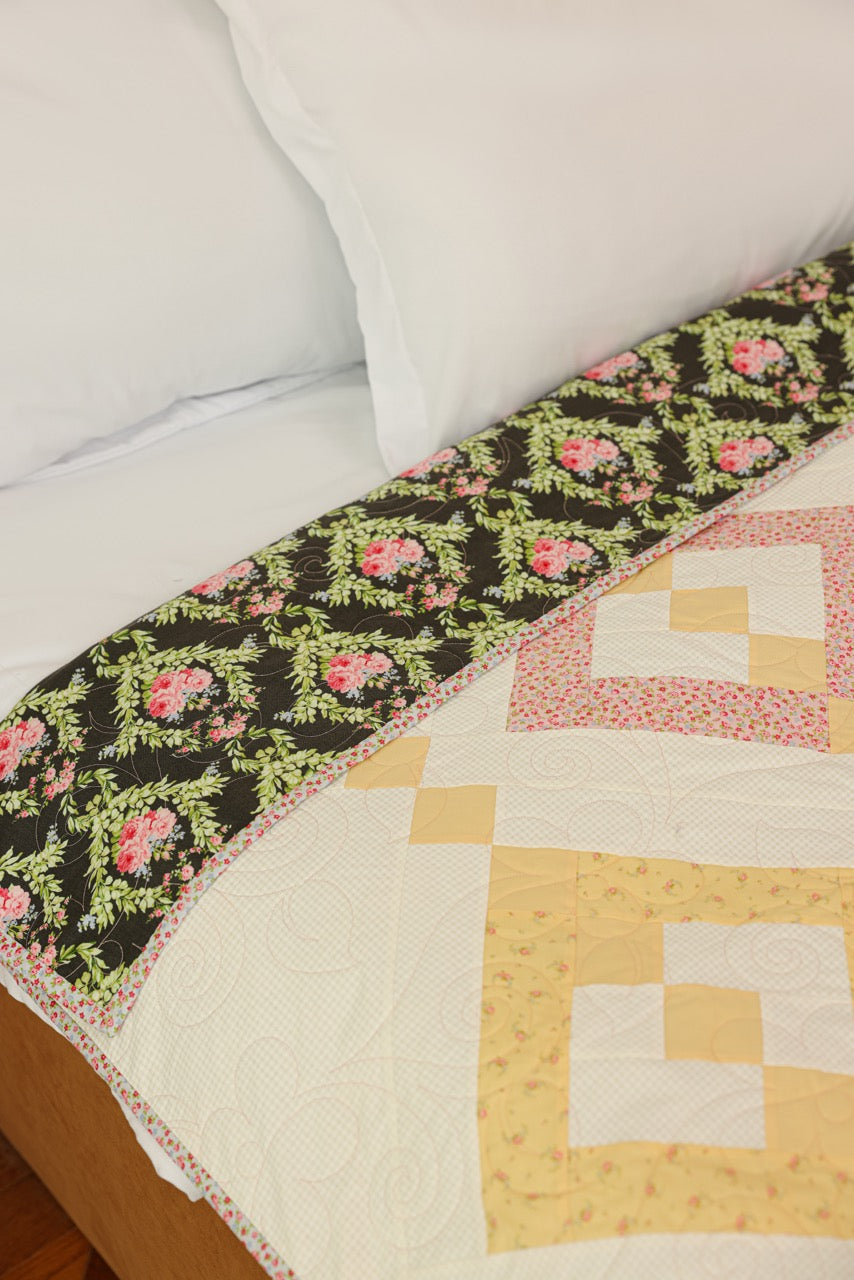 Queen Size - Diamonds & Triangles Quilt