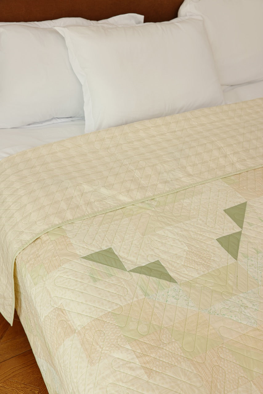 King Size - Triangles in Sage Quilt