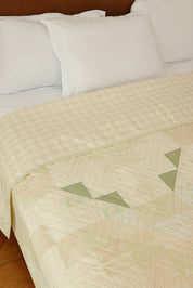 King Size - Triangles in Sage Quilt