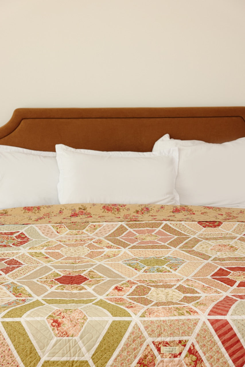 Queen Size - Hexagon Garden Quilt