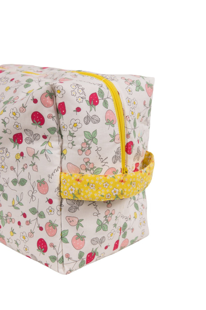 Airwrap Pouch - White Berries