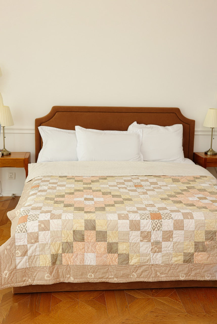 Queen Size Quilted Blanket - Sandy Desert