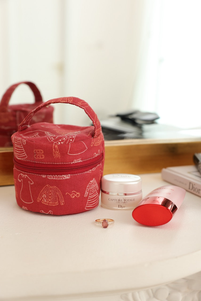 Red Outfits Pouch