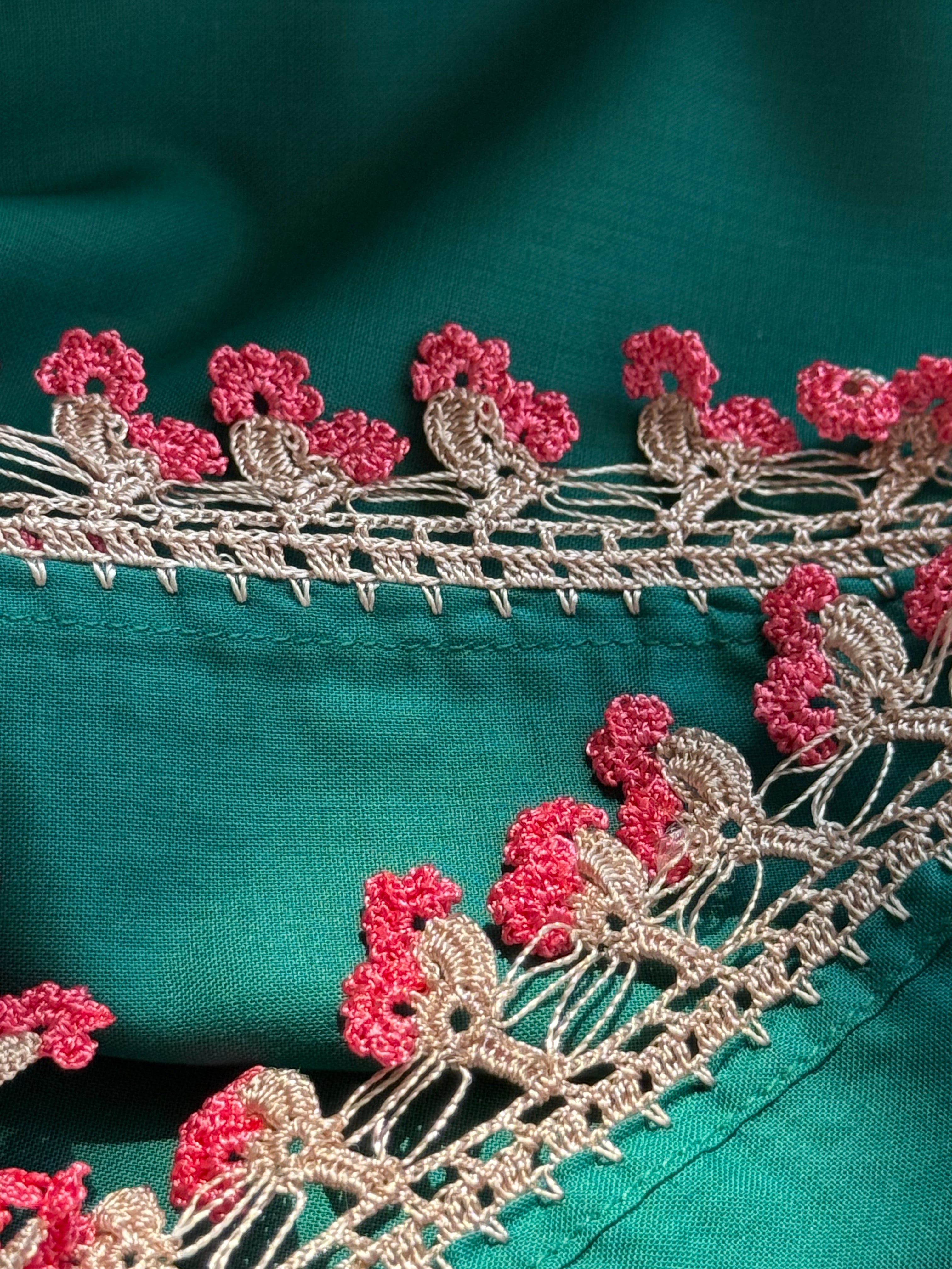 Praying Sheila - Emerald Fuchsia