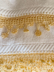 Towel Set - Dangling Beige Flowers