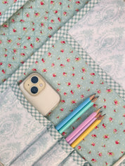 Multi-Pocket Organizer - Floral Blues