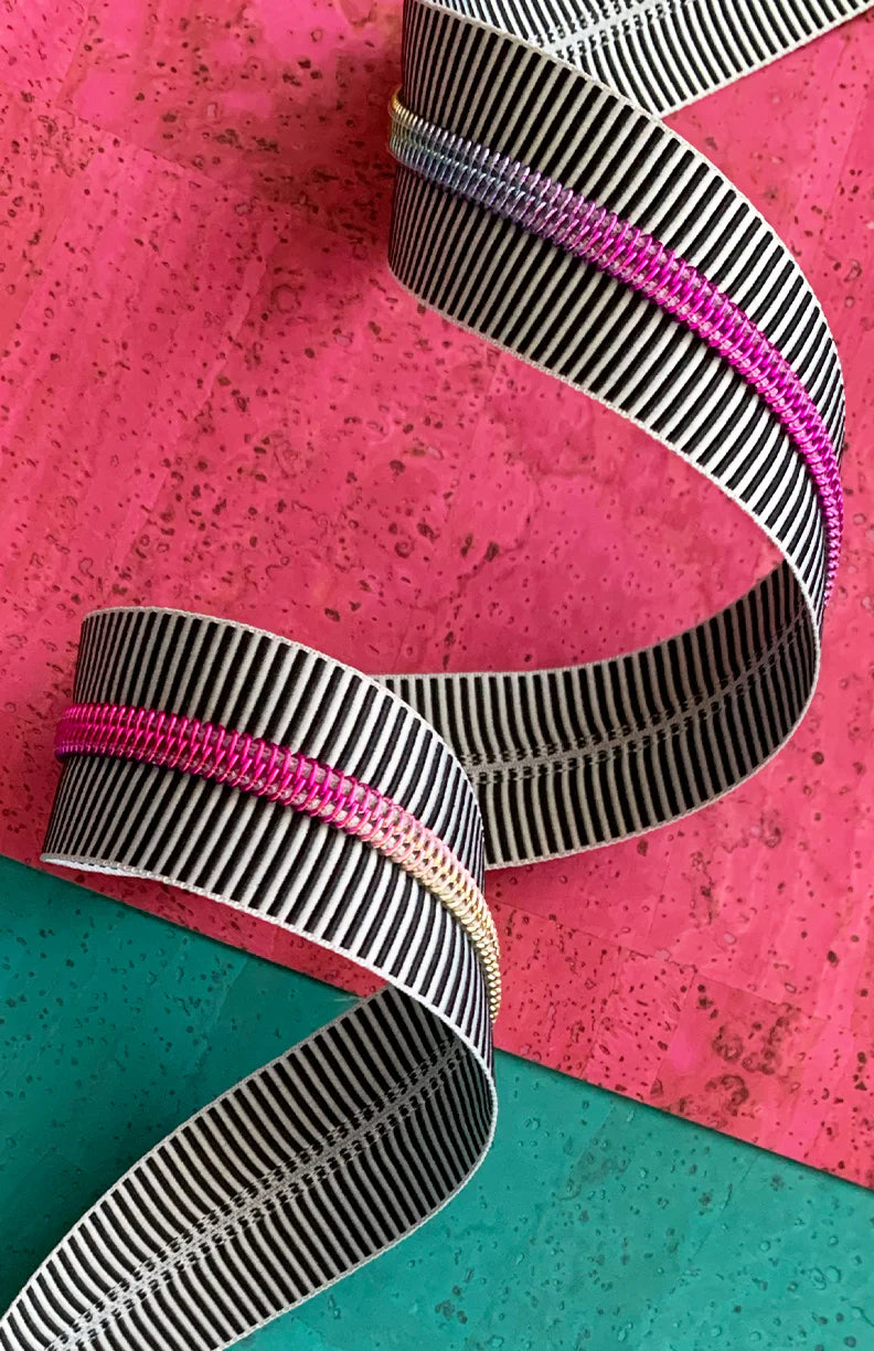 Black Stripe Zipper Tape with Rainbow Teeth