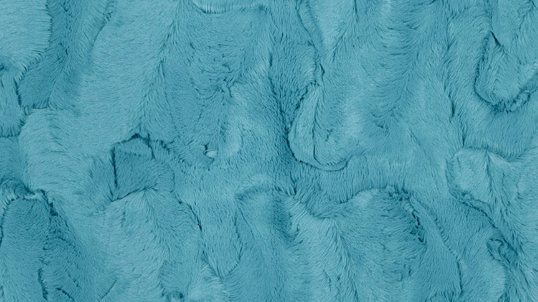 Hide Luxe Cuddle - Lake - 0.5yd